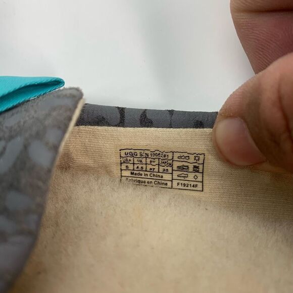 UGG Australia‎ 1006201 7 I Heart Belle Slipper Flat Shoes Leopard  Size 6  Used - Picture 9 of 9